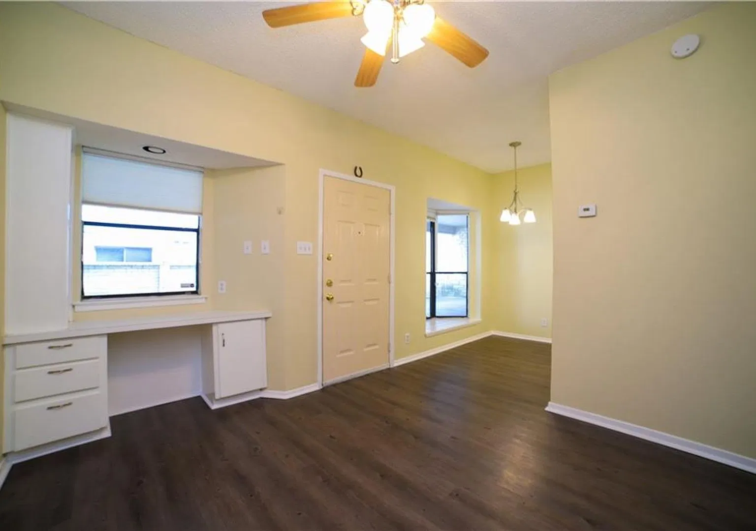 Salado Place #103 — Photo 3