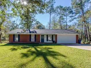 3210 Ash Dr, Dickinson, TX 77539