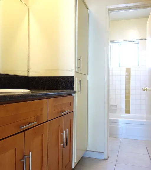 4641 La Mirada Ave #14 — Photo 9
