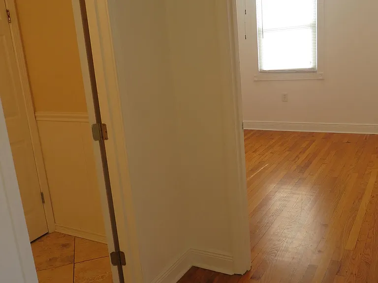 5838 Orleans Ave — Photo 11