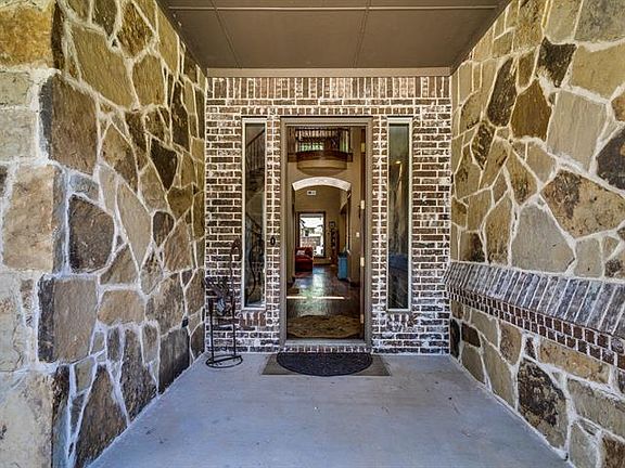 2nd image of 205 Katy Lake Dr
