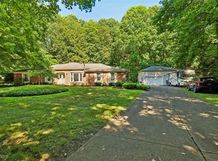 5568 Forest Glen Rd, Madison, OH 44057