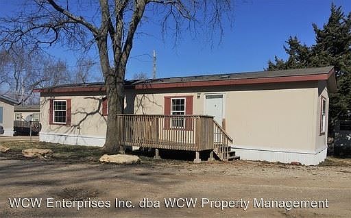 2nd image of 1417 E 15th St Lot 18