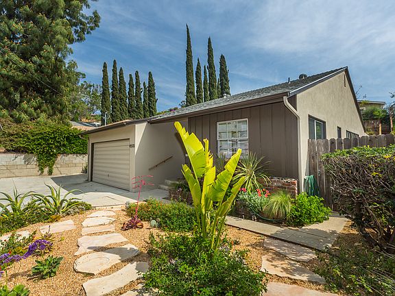 3rd image of 4510 Yosemite Way