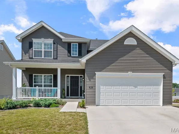 201 Lakeview Farms Dr, Saint Charles, MO 63304