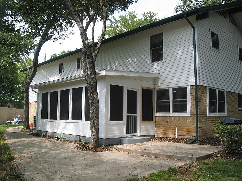 Back of 1525 Jody Lane