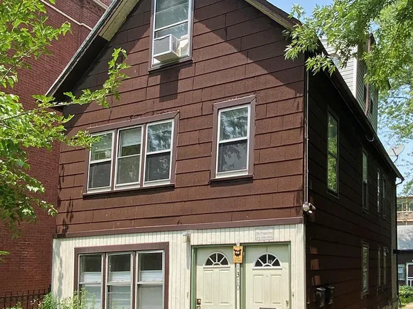 1310 W Argyle St #1, Chicago, IL 60640