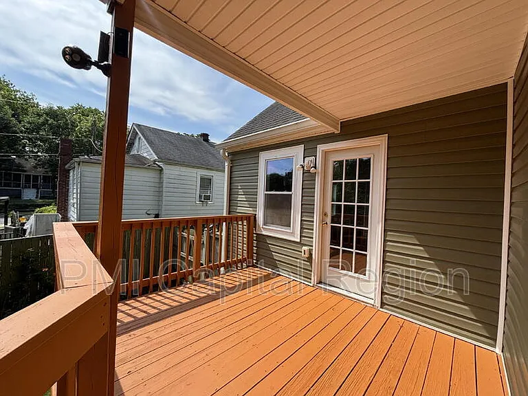 3903 Hampden St — Photo 30