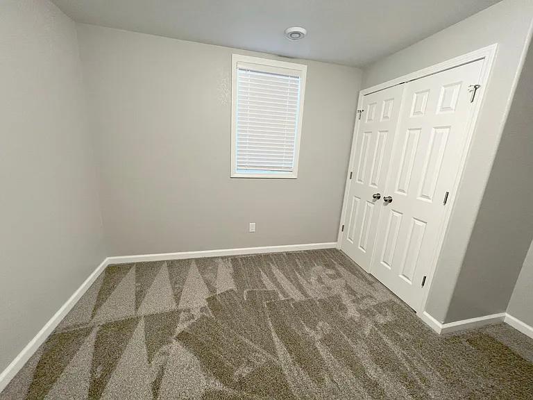 820 Cathy Dr W — Photo 16