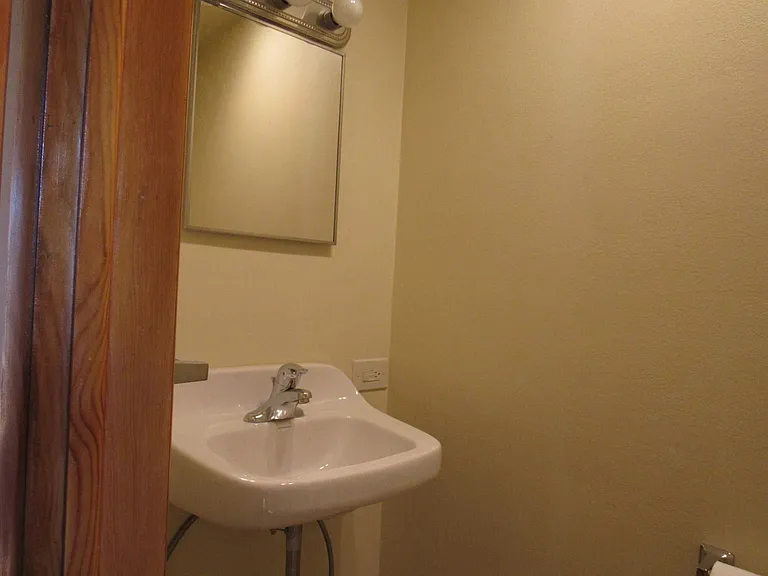 960 Stony Bridge Dr — Photo 7