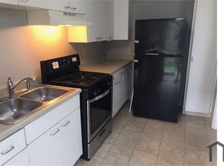 86 N Hampton Rd APT D, Columbus, OH 43213