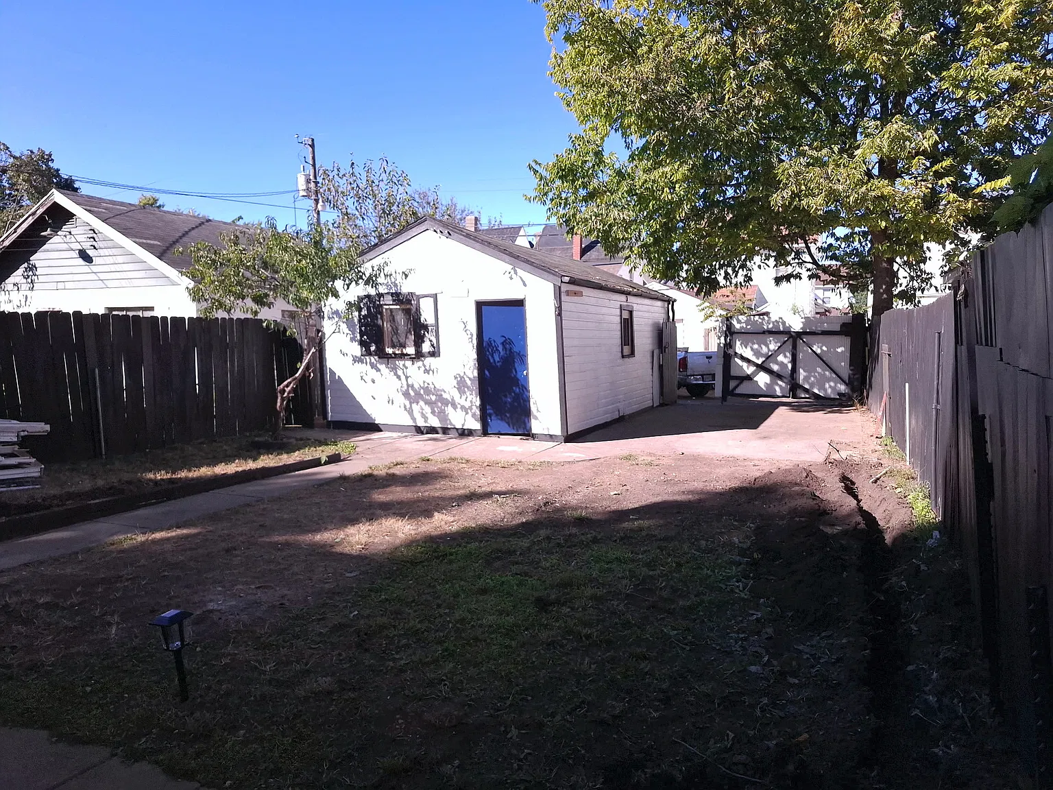 3 bed, 1217 sqft, $1,650 — Photo 2