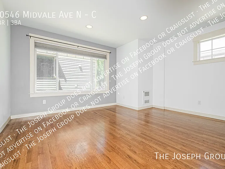 10546 Midvale Ave N #C — Photo 3
