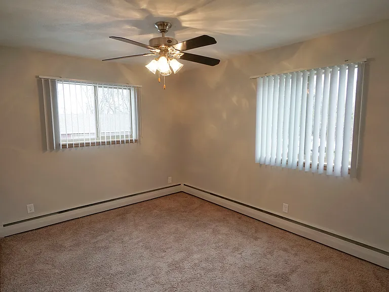 Como Lake Estates — Photo 13