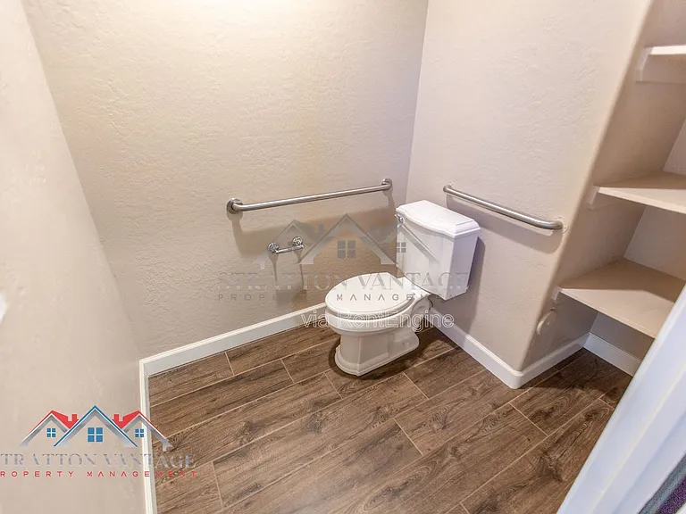 38414 N 12th St — Photo 63