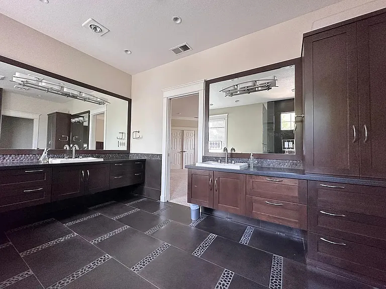1502 Chalupa Pl — Photo 17