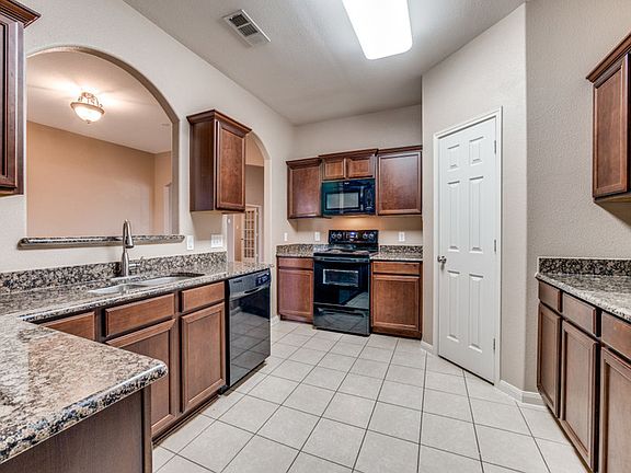 2nd image of 3109 Overstreet Ln