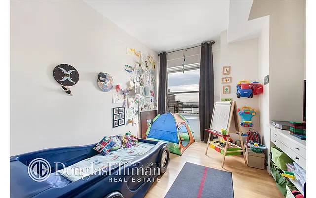 Sold by Douglas Elliman | media 28