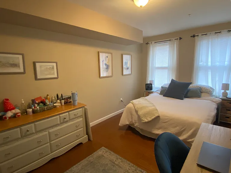 51 Chelsea St #2 — Photo 3