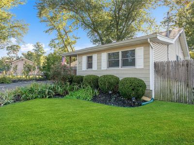 24 Jay Street, Ronkonkoma, NY, 11779