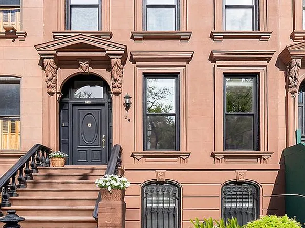 29 Clifton Pl, Brooklyn, NY 11238
