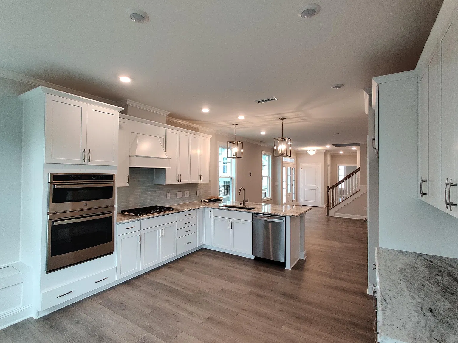 8420 Garnet Rose Ln — Photo 4