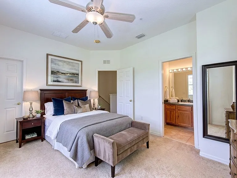 3934 Yellowstone Cir — Photo 4