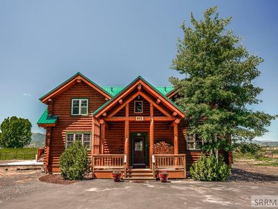 665 N Main St, Grace, ID, 83241