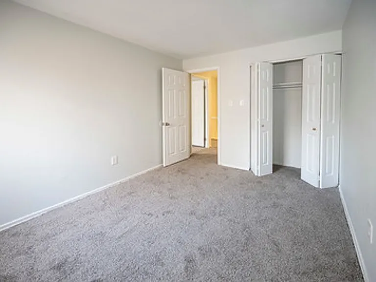 Timbercove Apartments and Townhomes — Photo 8