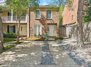 3013 Constance St, New Orleans, LA 70115