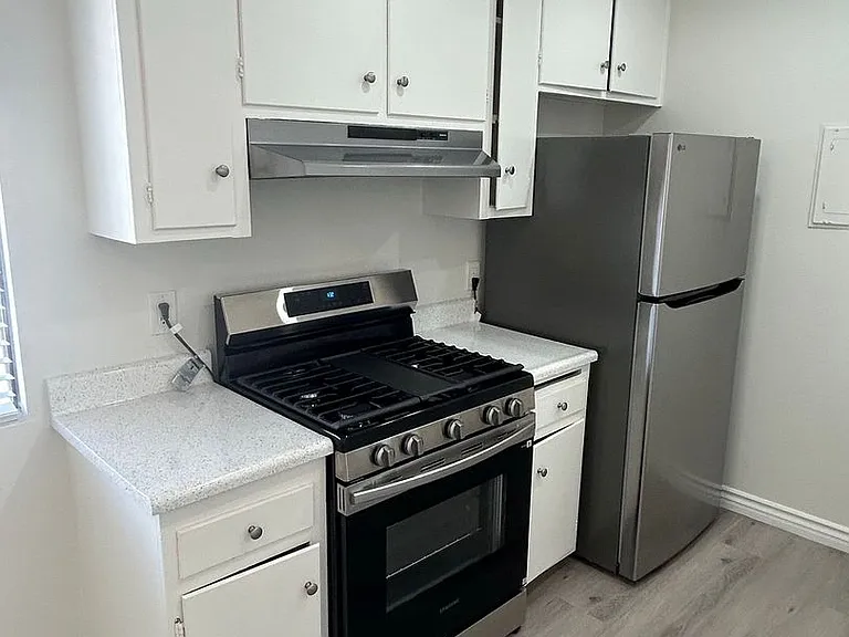 3518 Del Monte — Photo 2