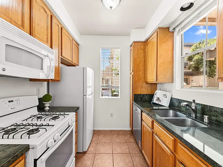 8654 New Salem St — Photo 11
