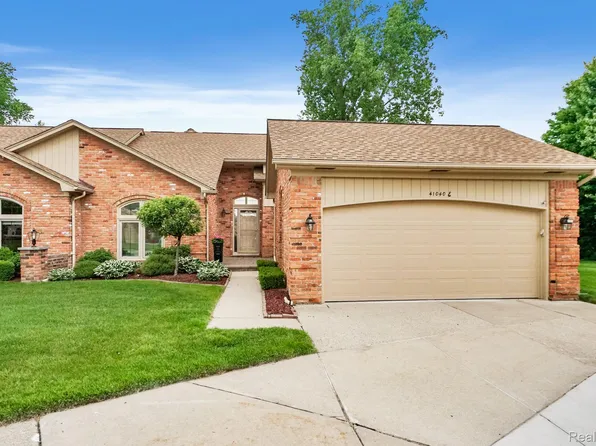 41040 E Rosewood Dr, Clinton Township, MI 48038