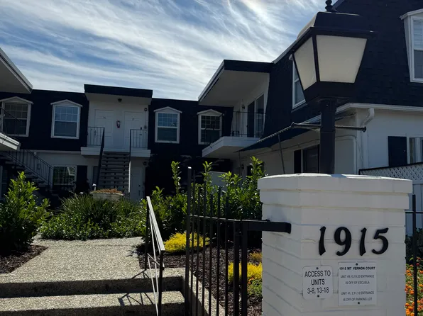 1915 Mount Vernon Ct APT 3, Mountain View, CA 94040