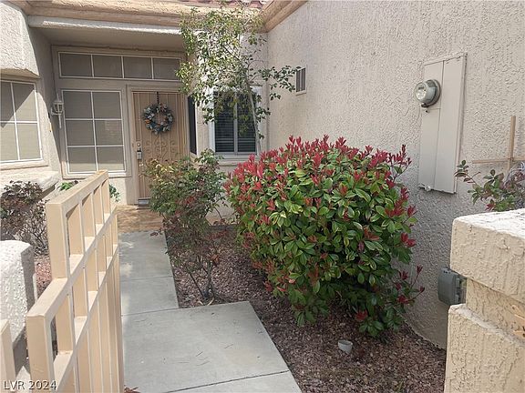 3rd image of 2704 Echo Mesa Dr #0
