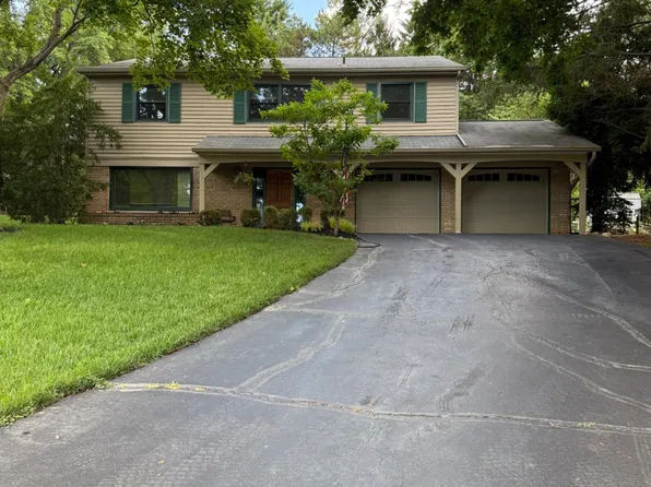 2709 Caledon Ln, Cincinnati, OH 45244