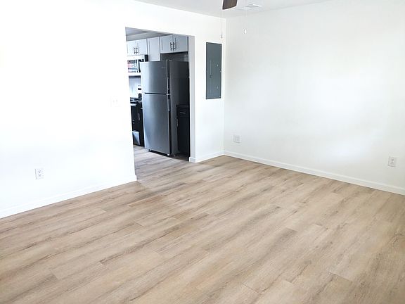 3rd image of 2023 Clements Ave #B