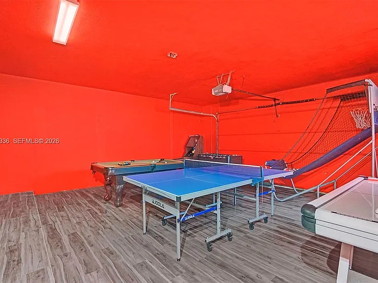 5440 NE 22nd Ave — Photo 59