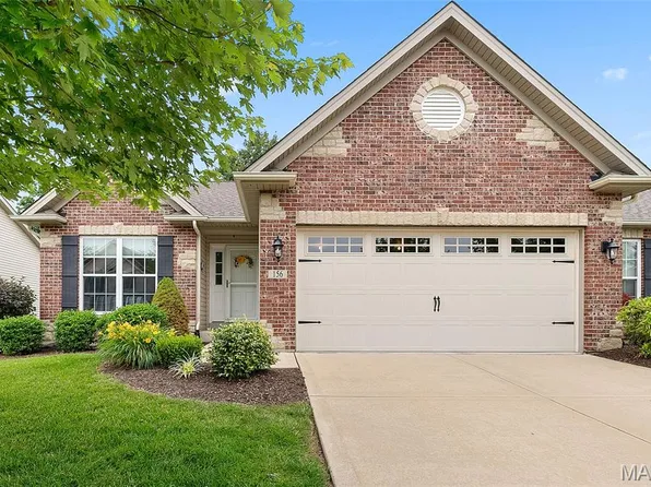 156 Carnoustie Ct, Saint Charles, MO 63301