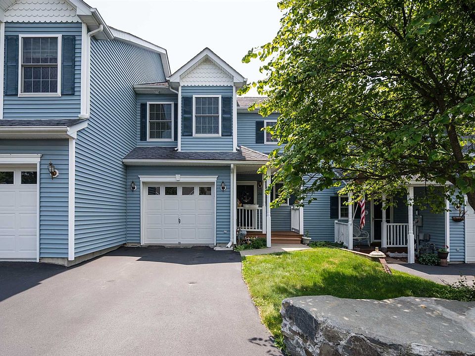 1st image of 268 Pinebrook Dr