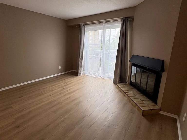 104 Valley Stream Dr #6 — Photo 8