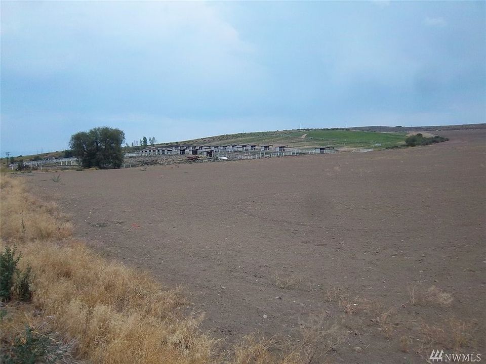 2nd image of 3800 Carroll Rd