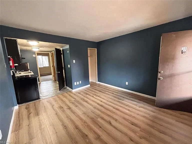 519 Crosby St #10 — Photo 7