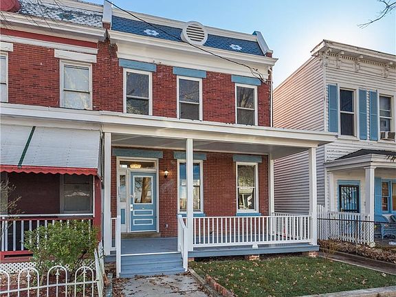 3rd image of 1601 Oakwood Ave