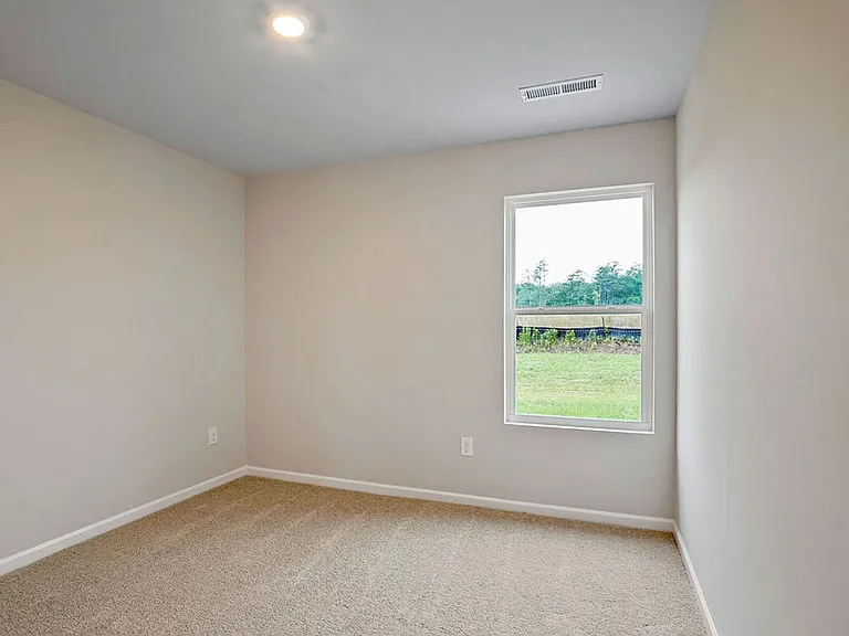 817 Ashford Dr — Photo 14