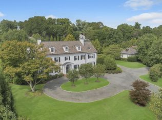 2 Normandy Ln, Scarsdale, NY 10583