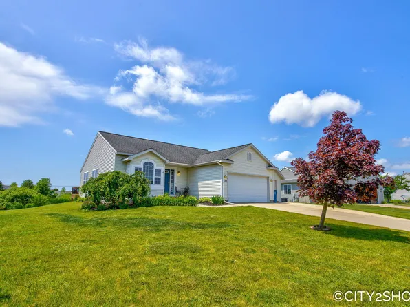 4135 Jesslee Dr, Hudsonville, MI 49426