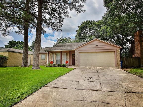 2nd image of 22715 Black Willow Dr