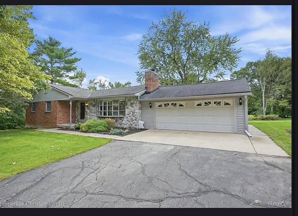 4 bed, 2684 sqft, $2,500 — Photo 1