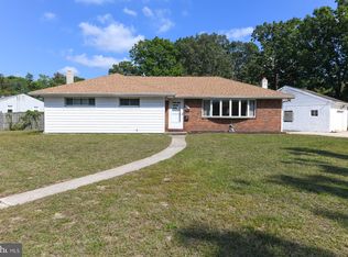 921 Kayser Ave, Pine Hill, NJ 08021